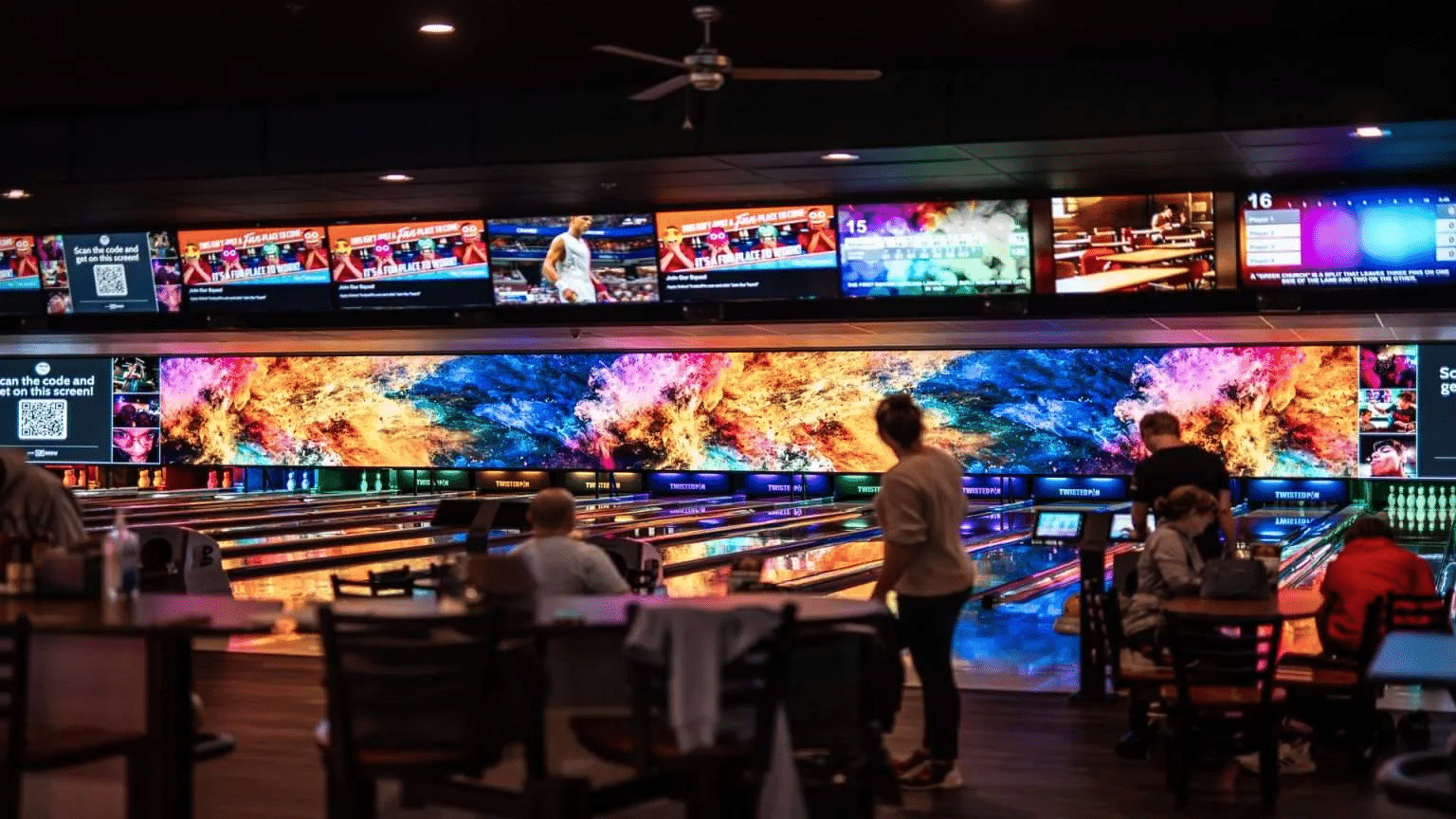 Knock Down Pins, Raise Funds – Host a Bowling Fundraiser with Twisted Pin